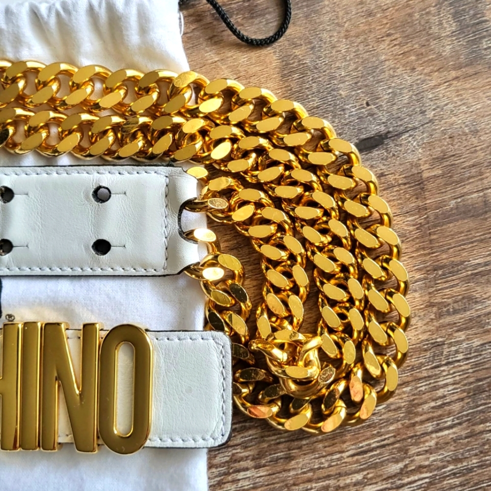 Moschino white leather chain belt. - Picture 2 of 7